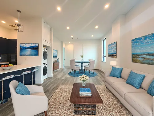720 Park Ave Photo 1