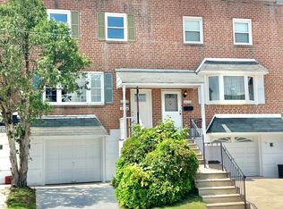 10218 Ambridge Pl, Philadelphia, PA 19114