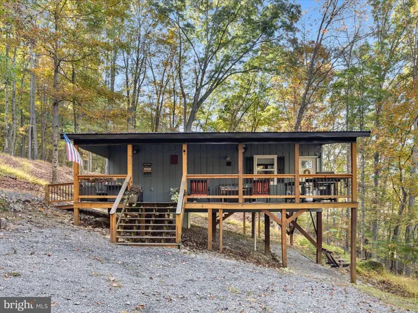 15 Meadow View Dr, Lost River, WV 26810