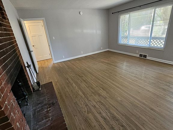 5th image of 2113 Monticello Dr