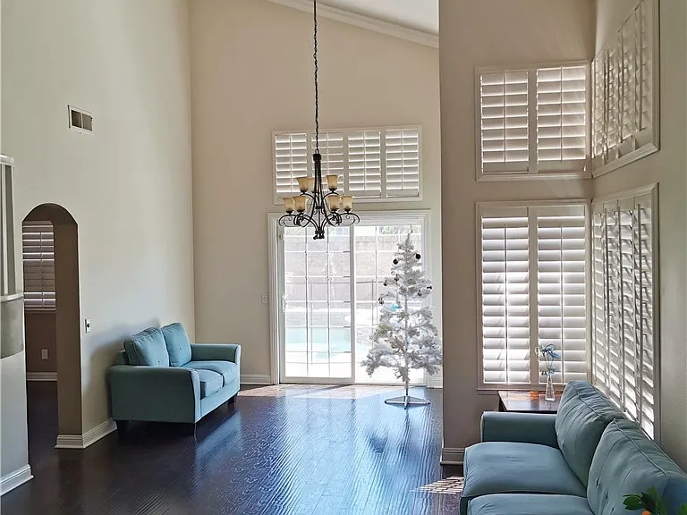 11539 Lancaster Way — Photo 2