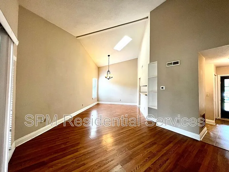 724 Azalea Dr #447 — Photo 5