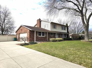 2994 Thunderbird Dr, Bay City, MI