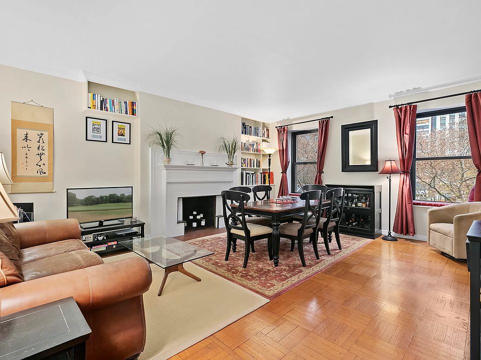 1st image of 32 W 40th St APT 4N