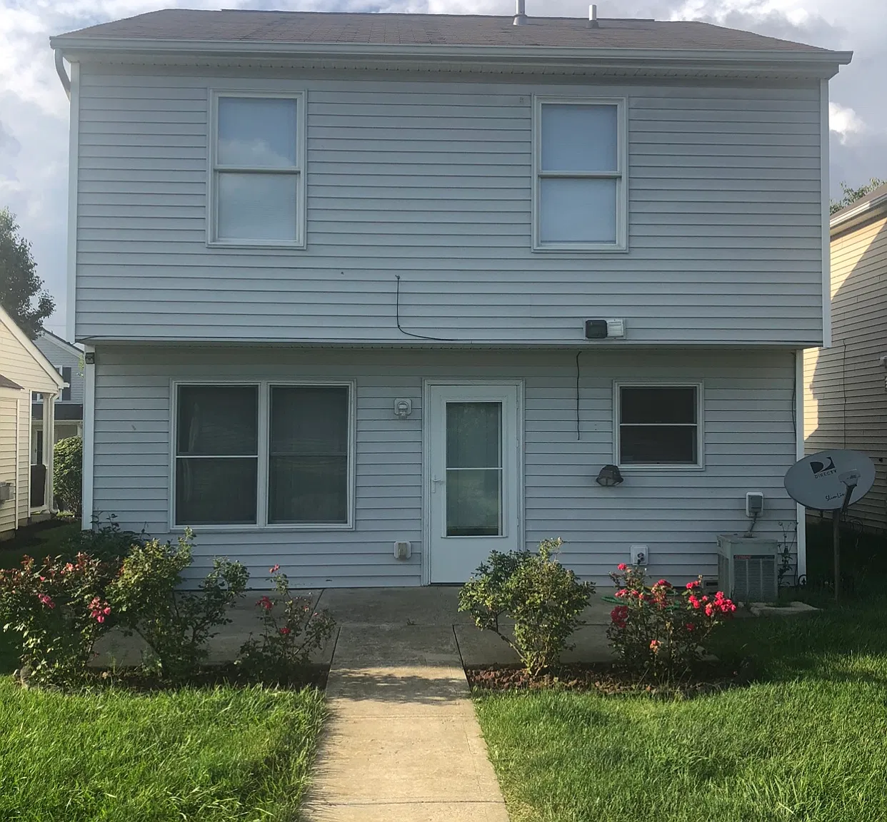 3 bed, 2.5 bath, 1356 sqft, $1,750 — Photo 3