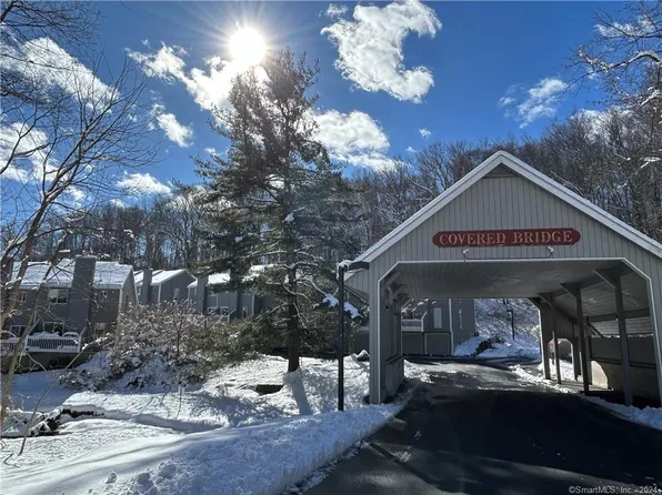 60 Padanaram Road #J9, Danbury, CT 06811