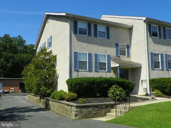 44 S Lansdowne Ave, Lansdowne, PA 19050