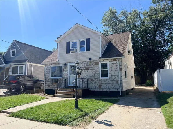 36 Butler Boulevard, Elmont, NY 11003