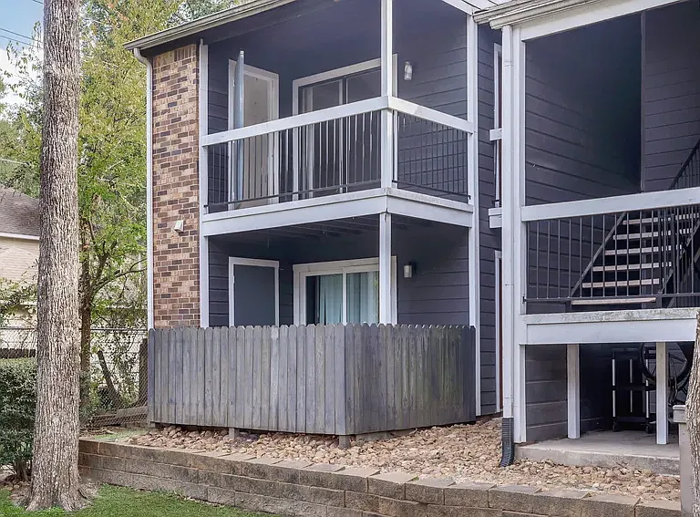 Bridges of Cypress Creek Apartment Homes — Photo 21