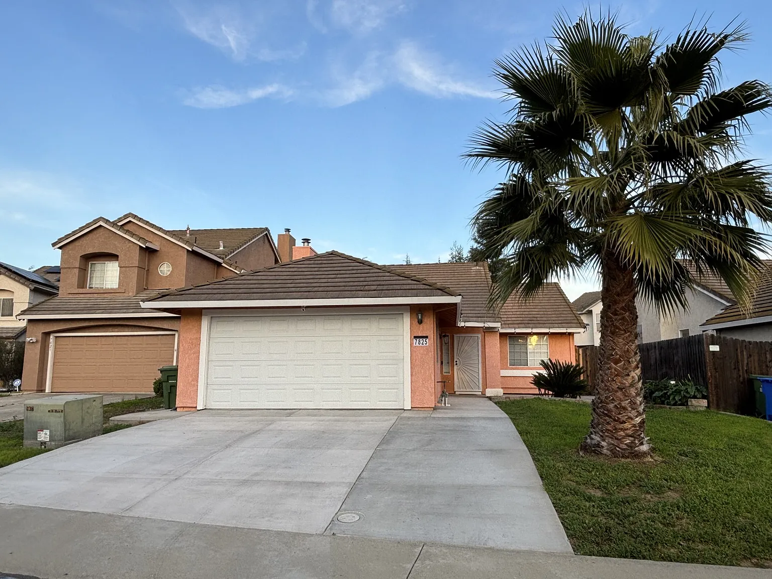 3 bed, 1185 sqft, $3,950 — Photo 2
