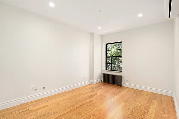 Rented by Compass | media 4