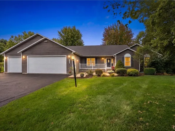 2352 Hunt Rd, Camillus, NY 13031