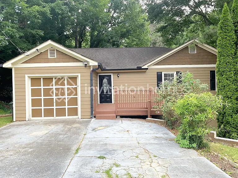 255 Robbie Ln SW — Photo 1