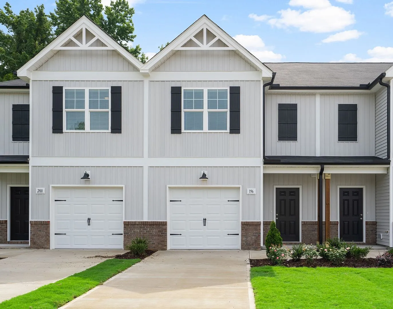 3 Bedroom Townhome in Smithfield! — Photo 3