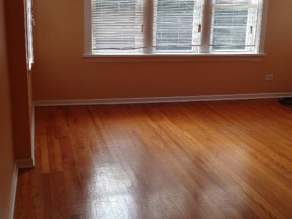 3rd image of 1629 N Mason Ave #103