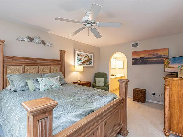 4410 Chantelle Dr #H-205 — Photo 16