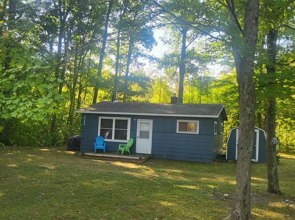 7955 Lakeside Blvd, Hale, MI 48739