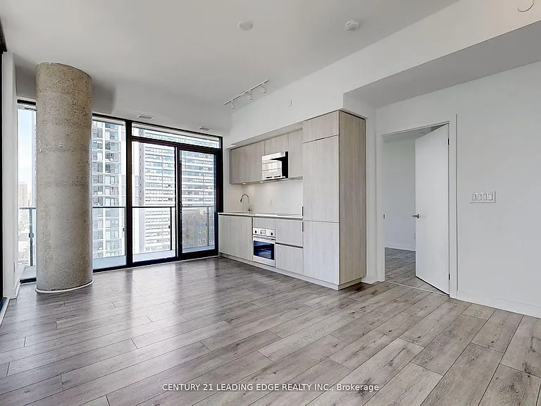 47 Mutual St #1203 — Photo 5