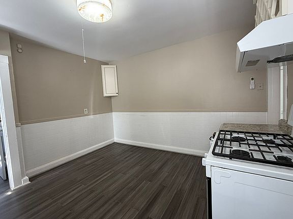2nd image of 34 Matchett St #2