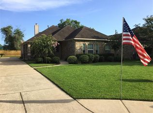 204 Caldwell St, Baytown, TX 77520