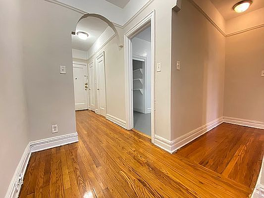 5th image of 45-32 44th St #5DD