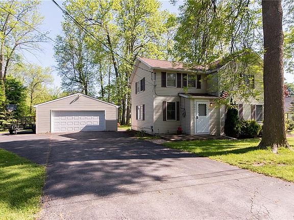 2nd image of 8661 Woodward Ave