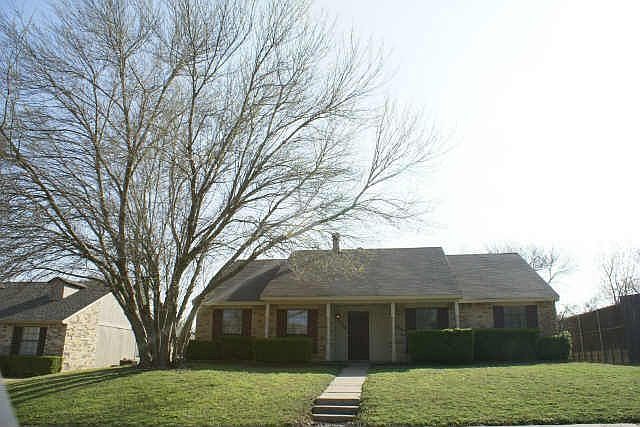 1st image of 1320 Milford Dr