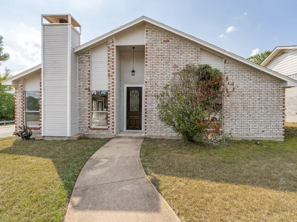 621 SW 17th St, Grand Prairie, TX 75051