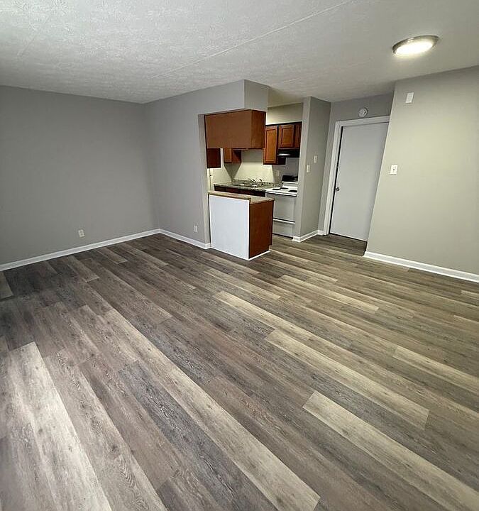 1st image of 2021 Cambridge Dr #45