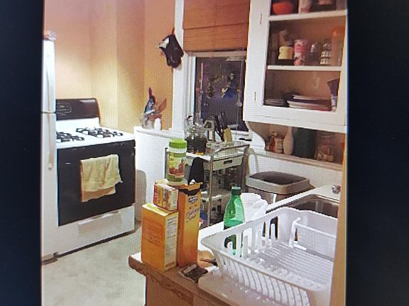 2nd image of 9 Van Wyck St #3