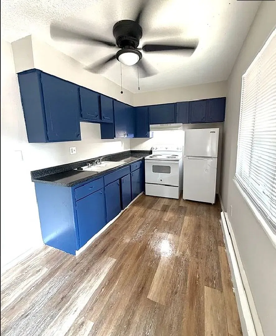 Westwind Apartments — Photo 3