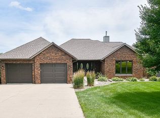 312 Lincoln Valley Dr, State Center, IA 50247