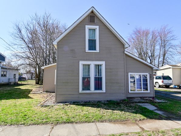 205 E Main St, New Market, IN 47965