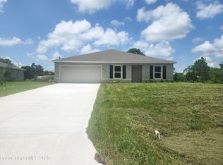 600 Hernandes Ave SE, Palm Bay, FL 32909