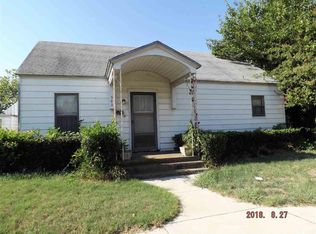 503 W Omega St, Henrietta, TX 76365