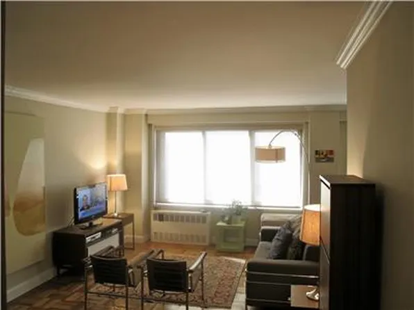 175 West 12th Street image 1 of 5