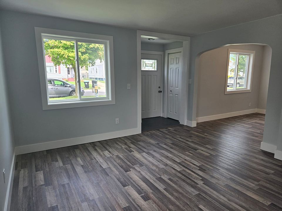 1st image of 356 Tremont Ave #1