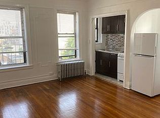 32-16 Crescent St #3D, Astoria, NY 11106