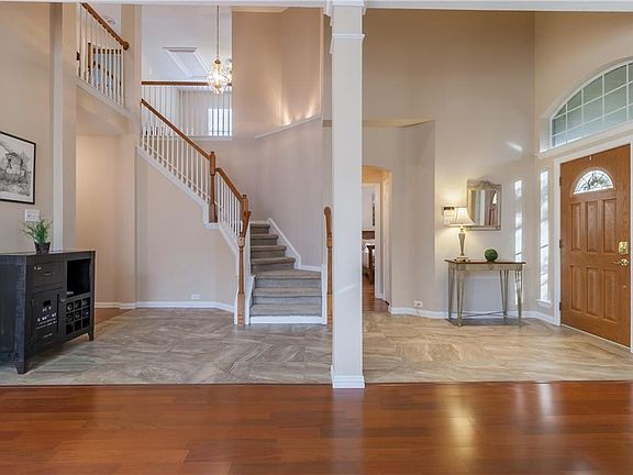 3rd image of 6204 Pebble Beach Ln