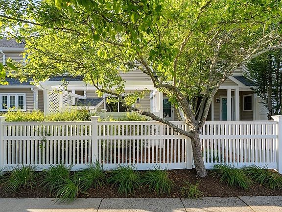 4th image of 290 Allerton Commons Ln #290