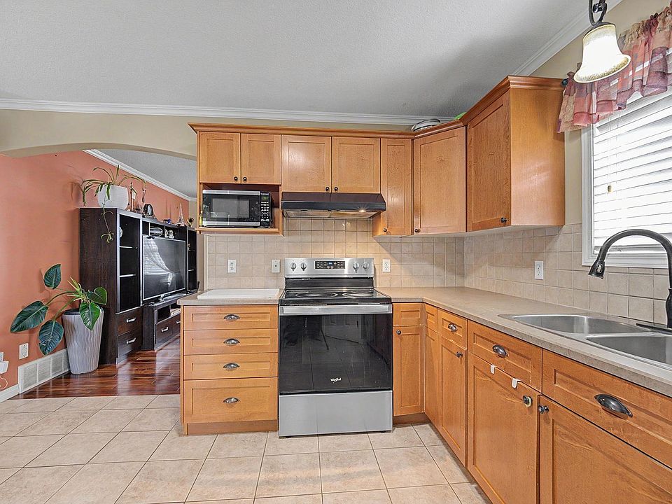 1st image of 15619 45th St NW