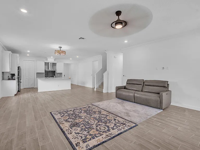 19270 Rolling Acres Rd — Photo 13