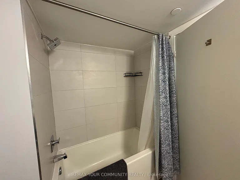 89 McGill St #2307 — Photo 13