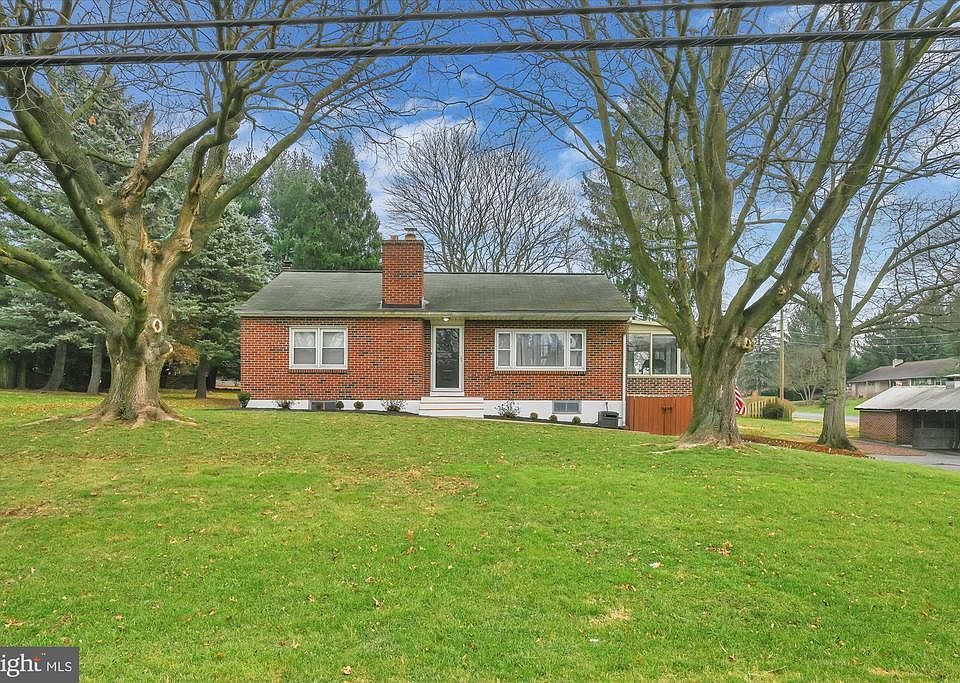 1st image of 801 Furnace Hills Pike