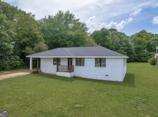 405 Emory St, Oxford, GA 30054