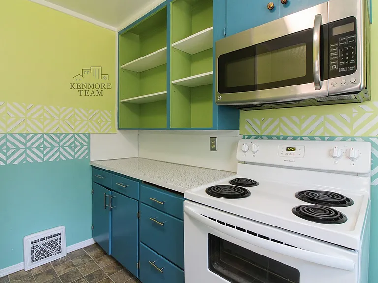 1308 Haupt Ave — Photo 9