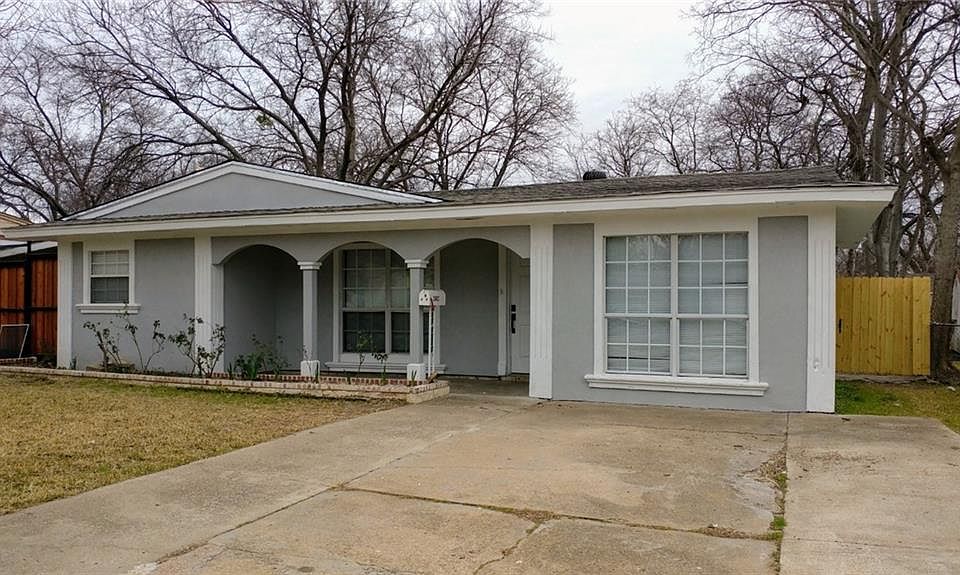 1st image of 2662 Wasina Dr