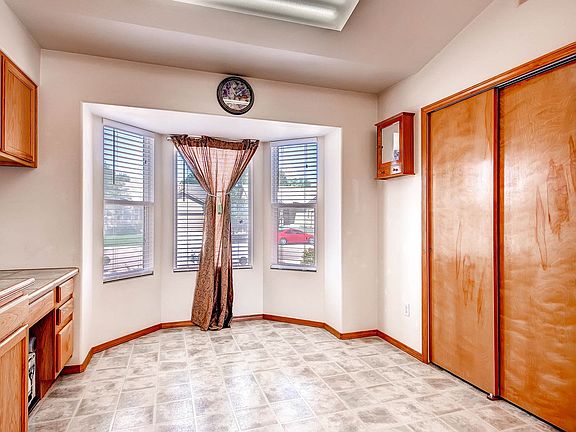 4th image of 3295 Waverly Ln