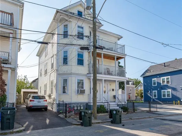 17-19 Van Buren St, Providence, RI 02905