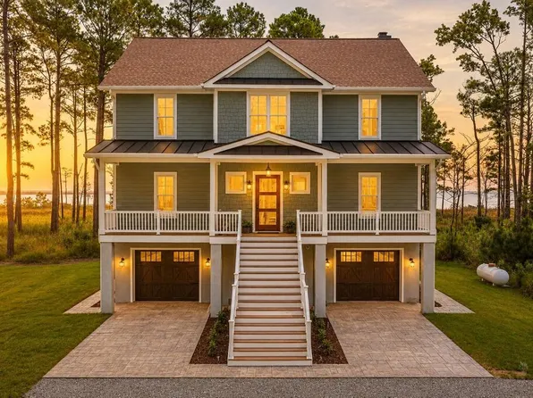 107 Galway Bay Ln, Kilmarnock, VA 22482